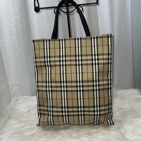 Burberry Totes Bag - Picture 4 of 10